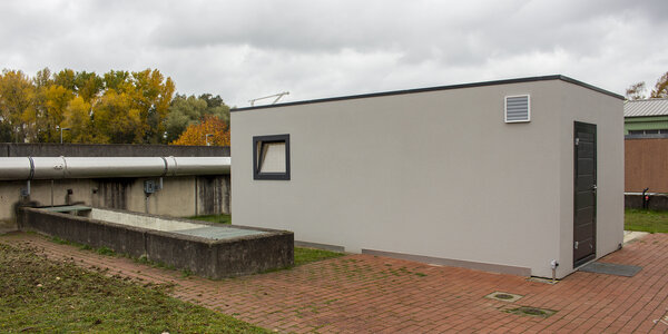 &Uuml;berwachung des Zulaufs der Biologie